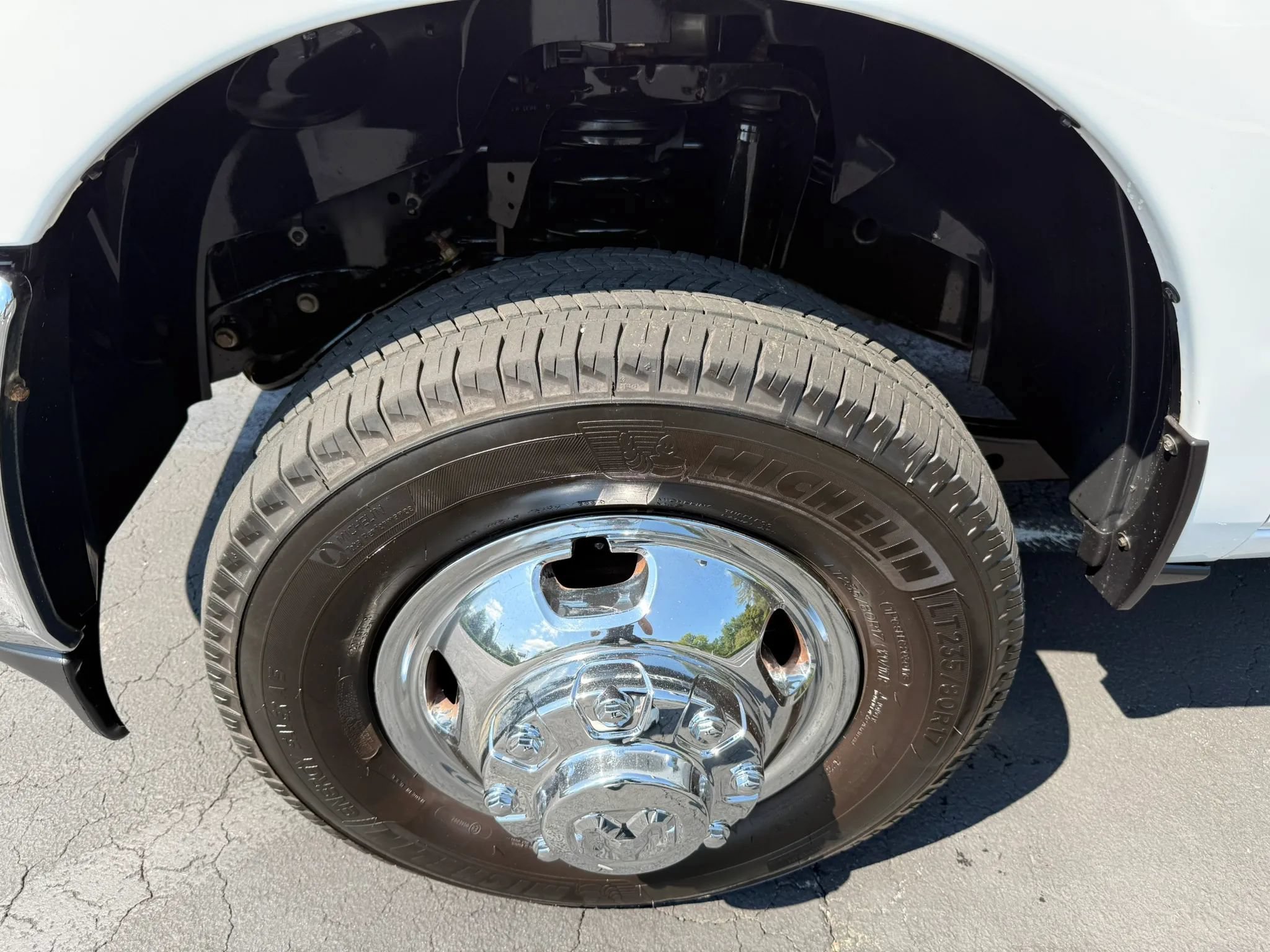 Used 2020 RAM 3500 Tradesman w/ Chrome Appearance Group AWD/4WD image 11