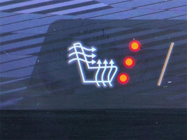 Used 2024 Chevrolet Traverse Z71 image 23