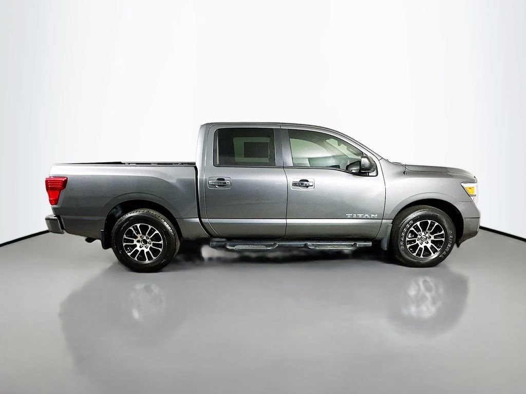 Used 2021 Nissan Titan SV w/ SV Convenience Package image 7