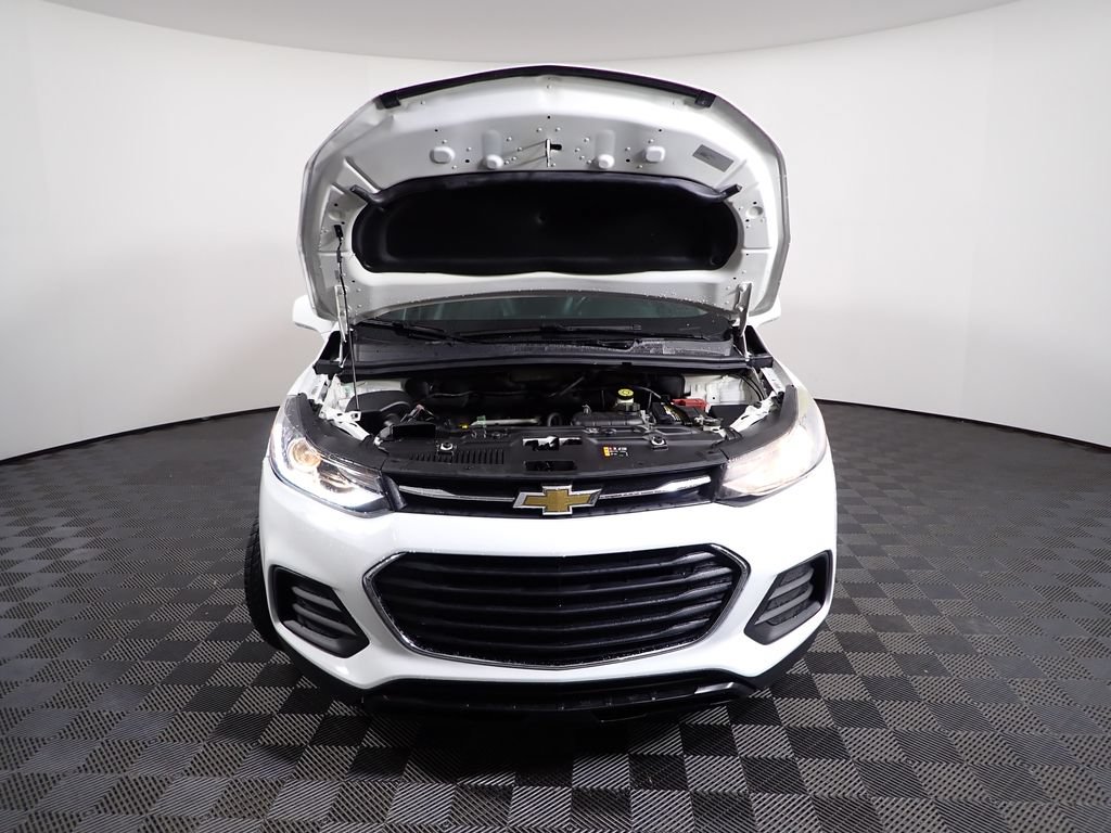 Used 2018 Chevrolet Trax LT w/ LT Convenience Package FWD image 39