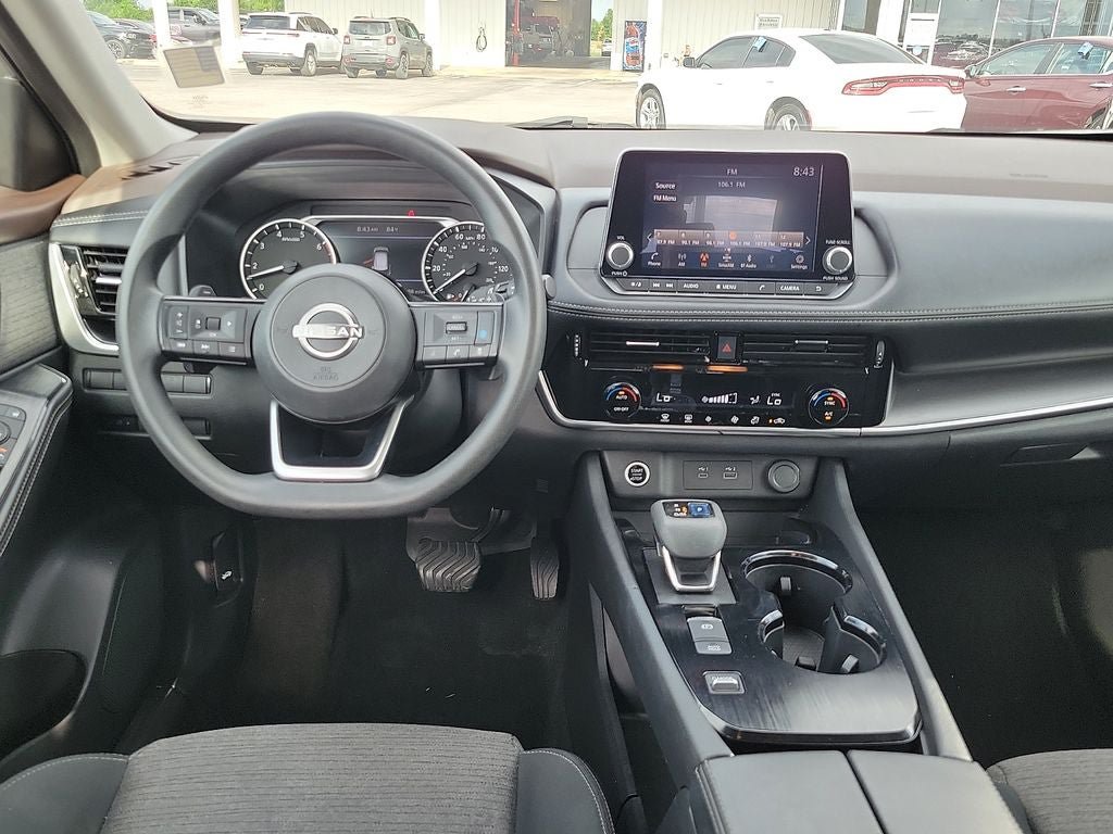 Used 2022 Nissan Rogue SV FWD image 10