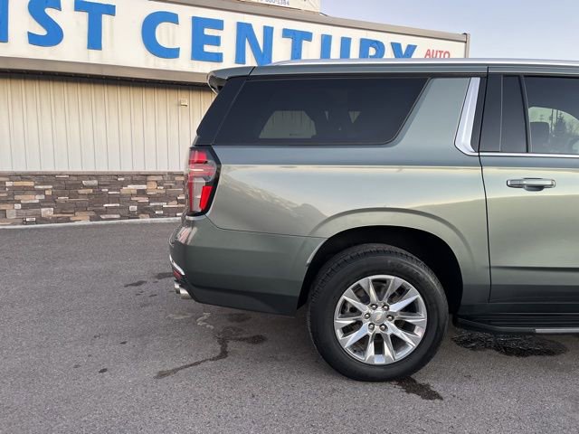 Used 2023 Chevrolet Suburban Premier image 12
