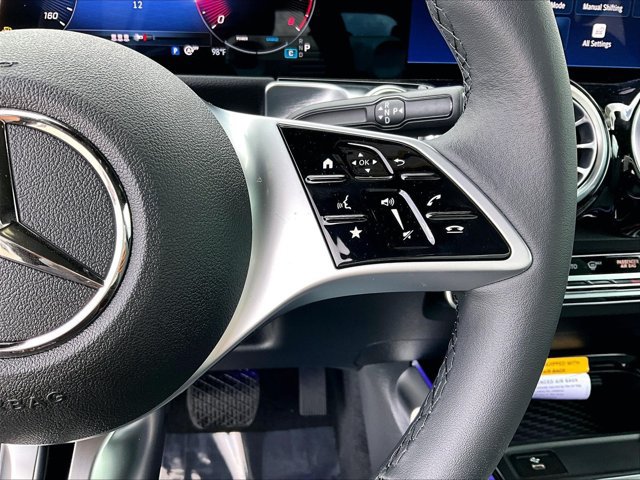 New 2026 Mercedes-Benz GLB 250 image 21