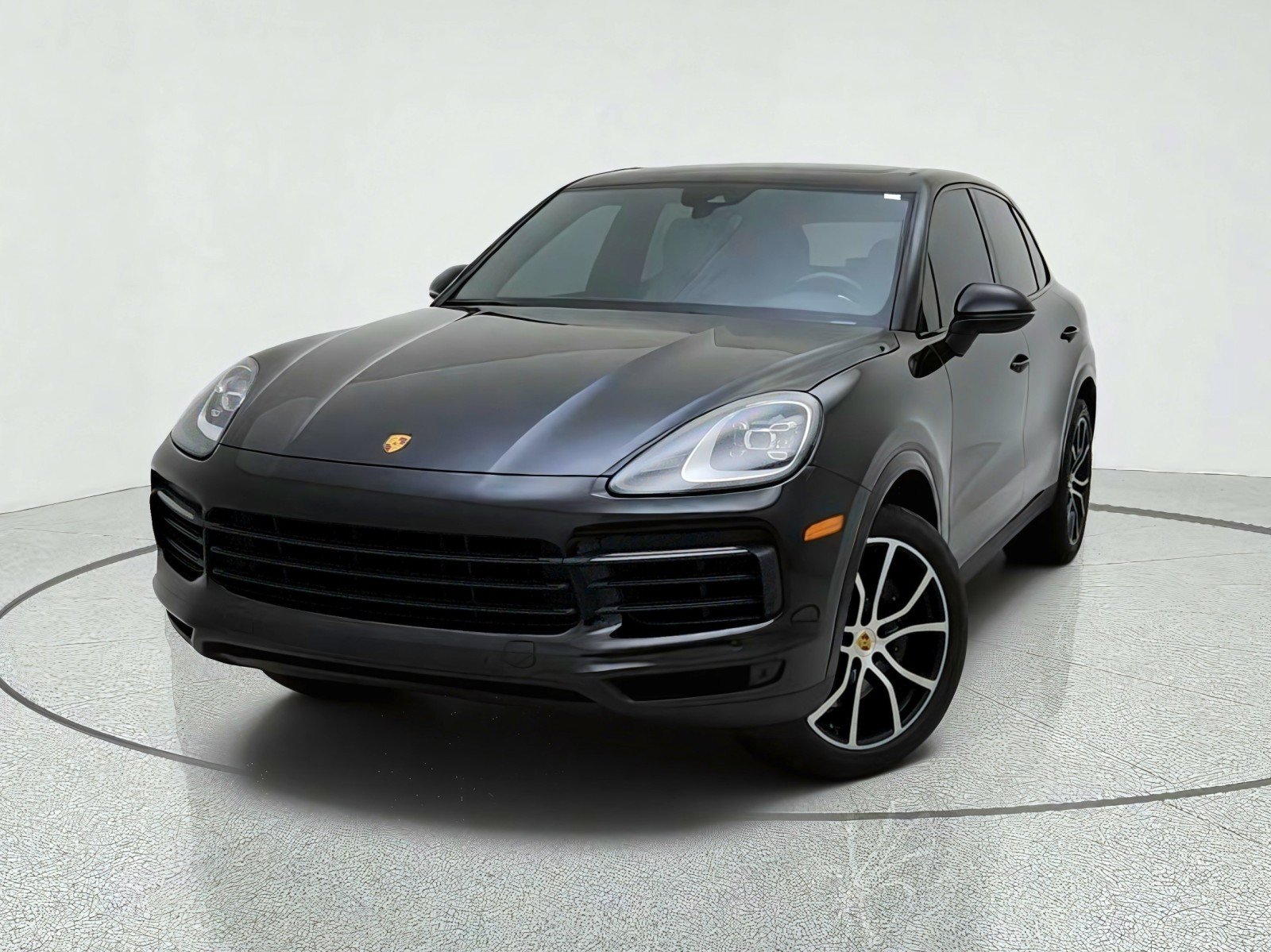 Used 2021 Porsche Cayenne AWD/4WD image 2