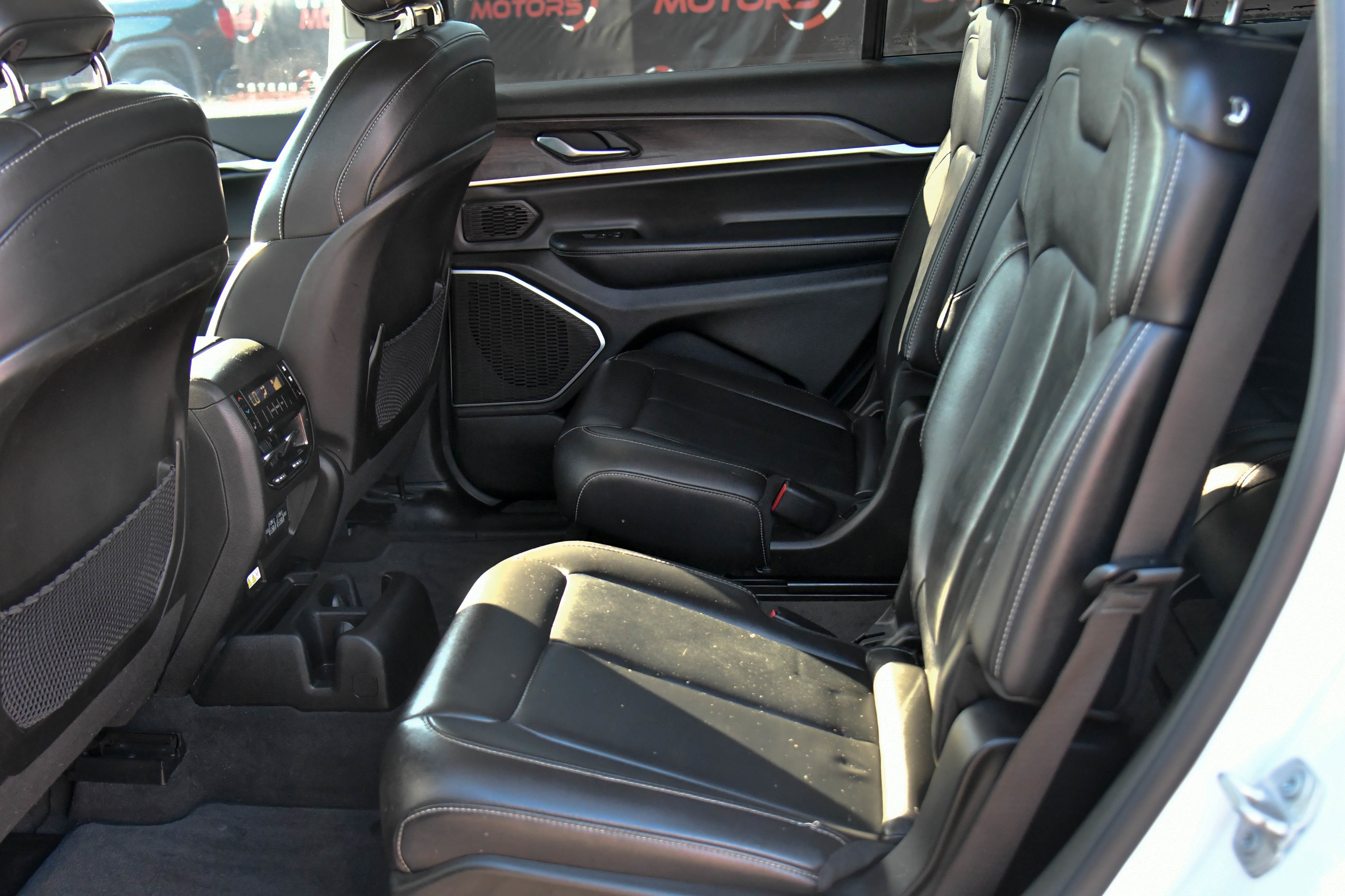 Used 2022 Jeep Grand Cherokee L Limited image 41