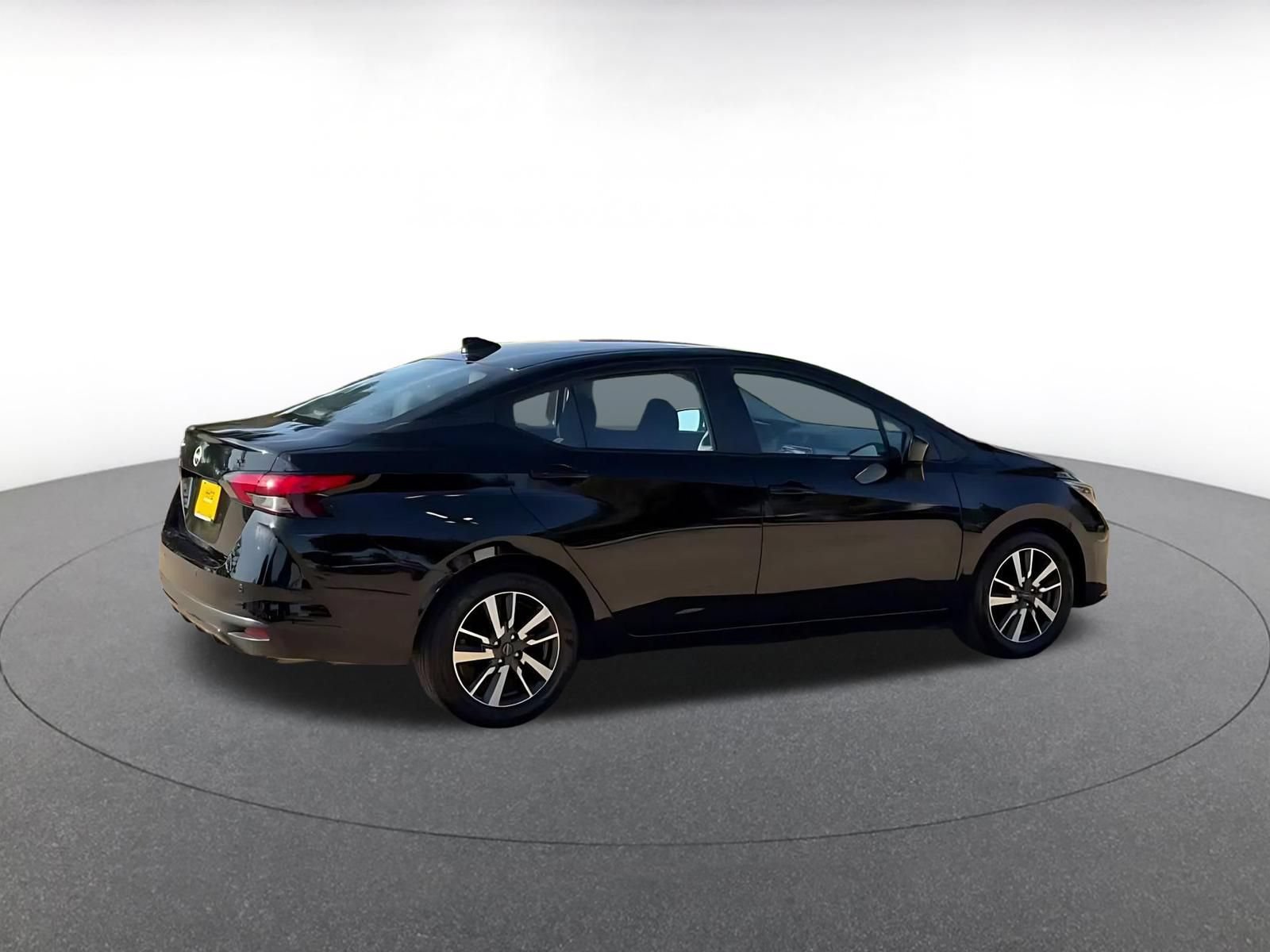 Used 2025 Nissan Versa SV FWD image 12