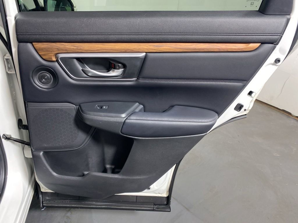 Used 2018 Honda CR-V Touring image 31