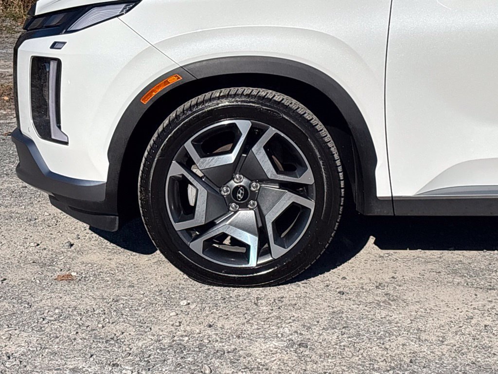 Used 2023 Hyundai Palisade Limited AWD/4WD image 9