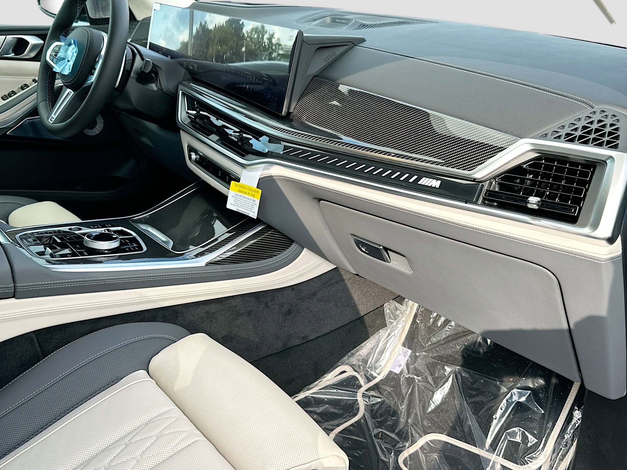 New 2026 BMW X7 M60i image 25