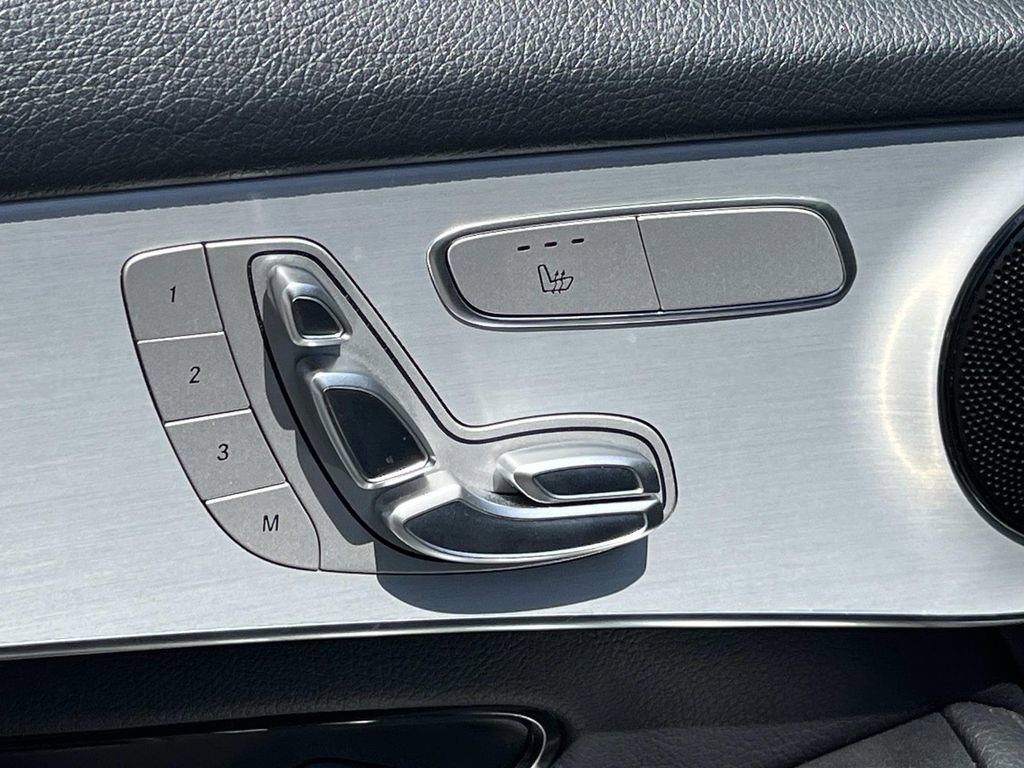 Used 2022 Mercedes-Benz GLC 300 image 26