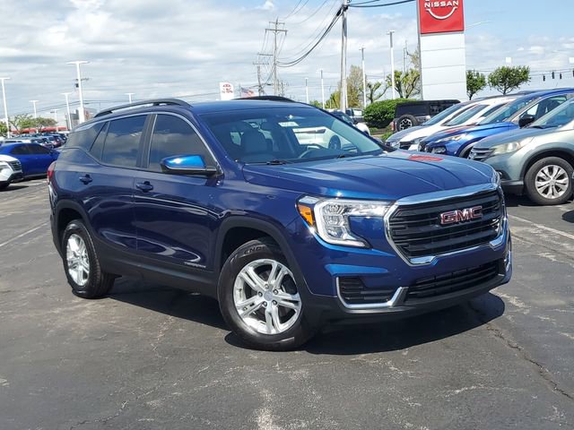 Used 2022 GMC Terrain SLE w/ Driver Convenience Package AWD/4WD image 33