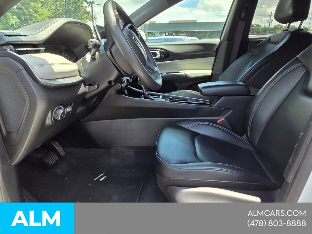 Used 2025 Jeep Compass Limited AWD/4WD image 4