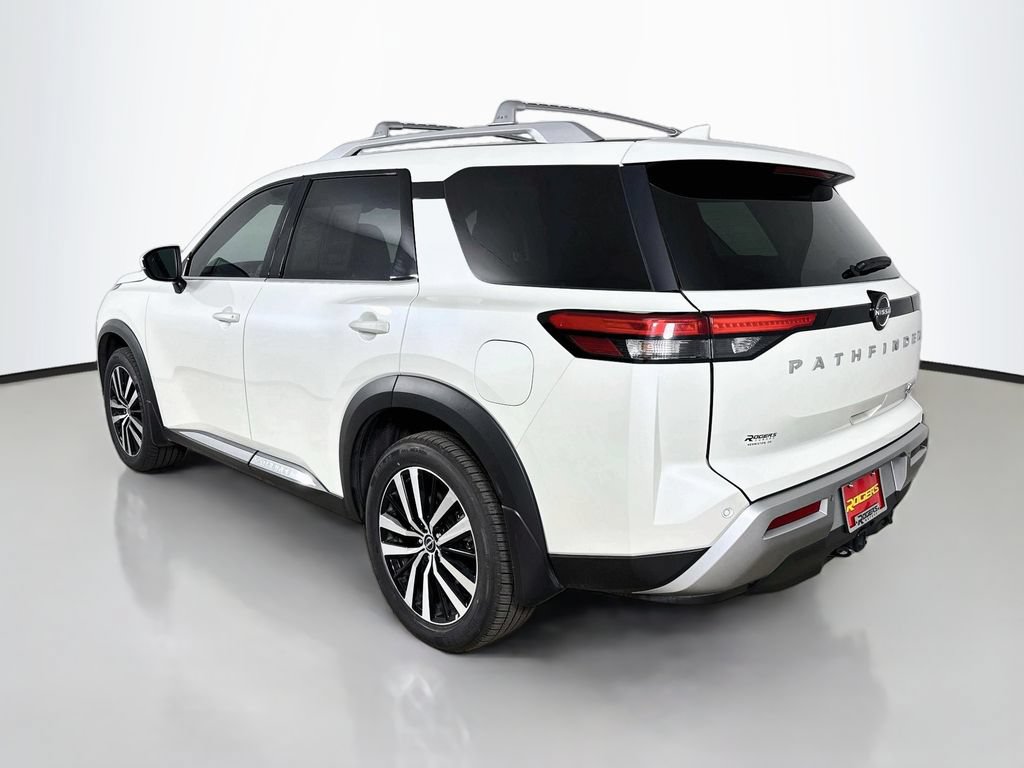 Used 2023 Nissan Pathfinder Platinum AWD/4WD image 6