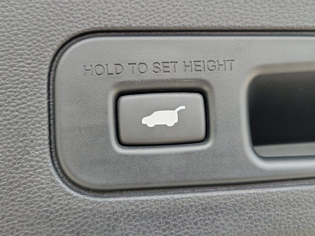 Used 2024 Acura MDX FWD image 10