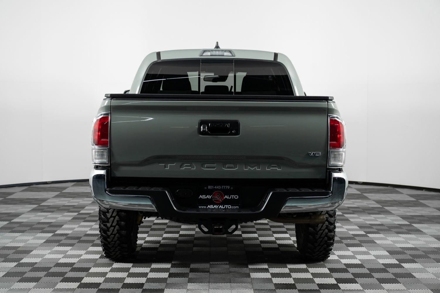 Used 2023 Toyota Tacoma TRD Off-Road image 6