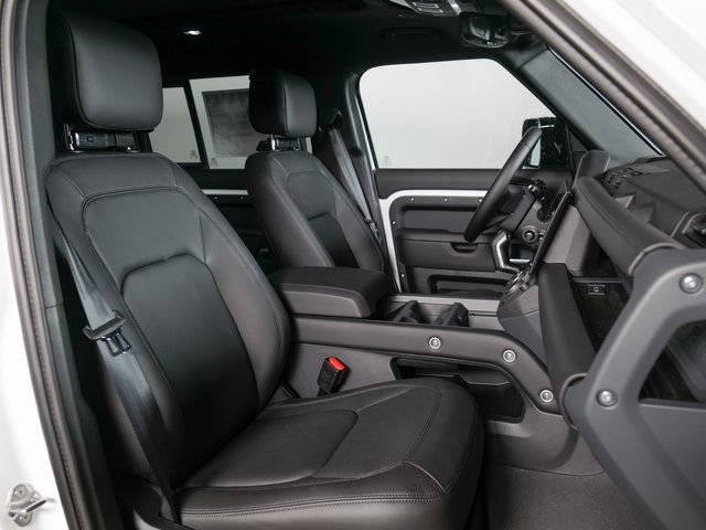New 2026 Land Rover Defender 110 X-Dynamic SE AWD/4WD image 3