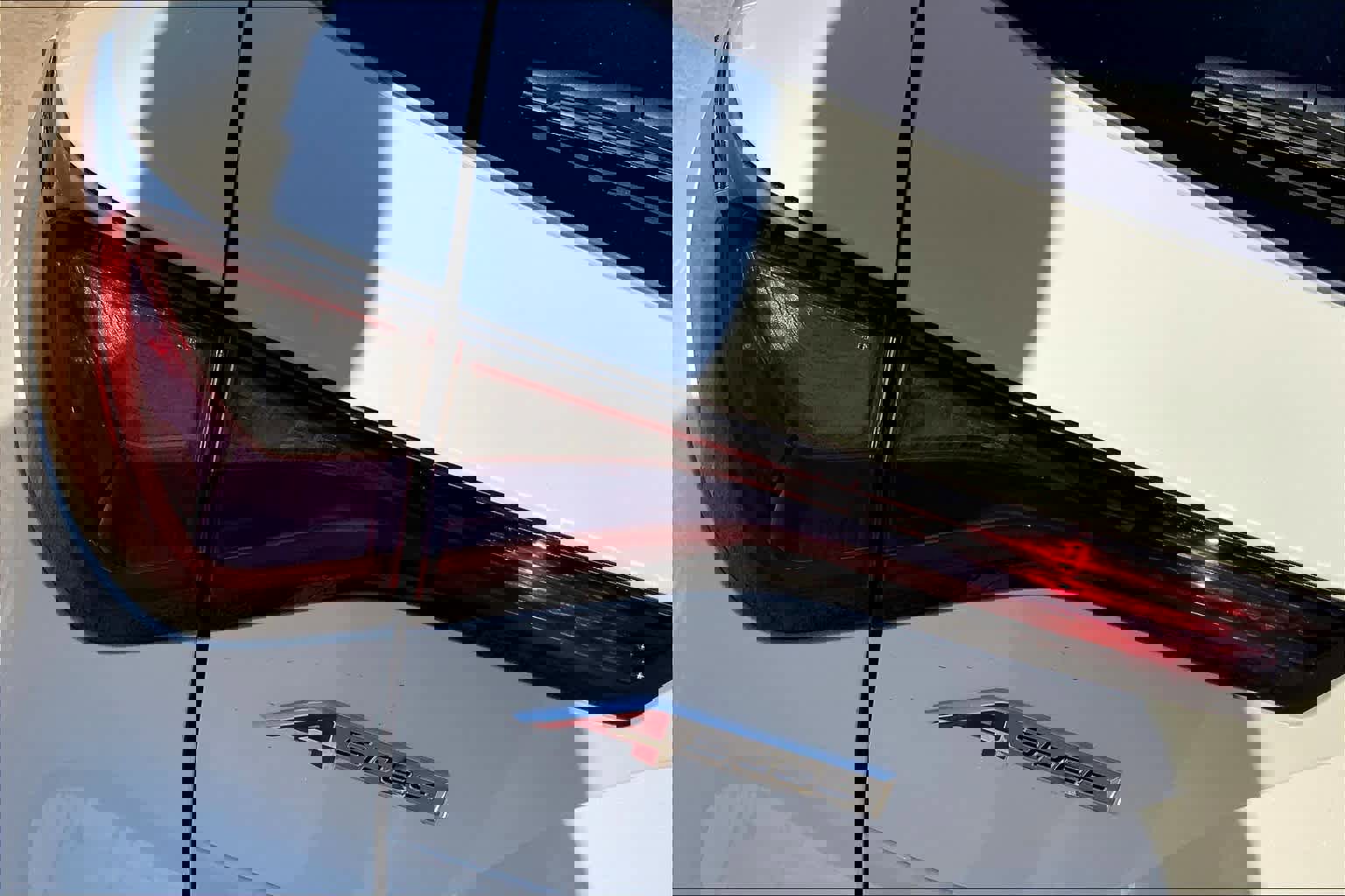 Used 2025 Acura MDX A-Spec image 14