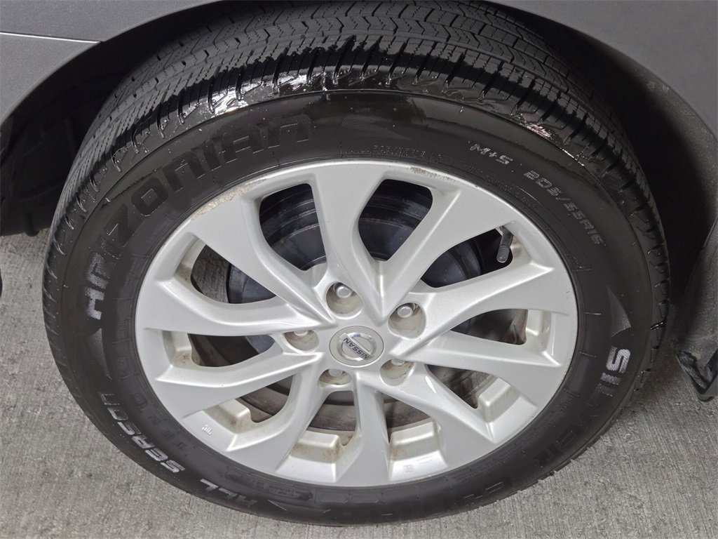 Used 2018 Nissan Sentra SV image 10