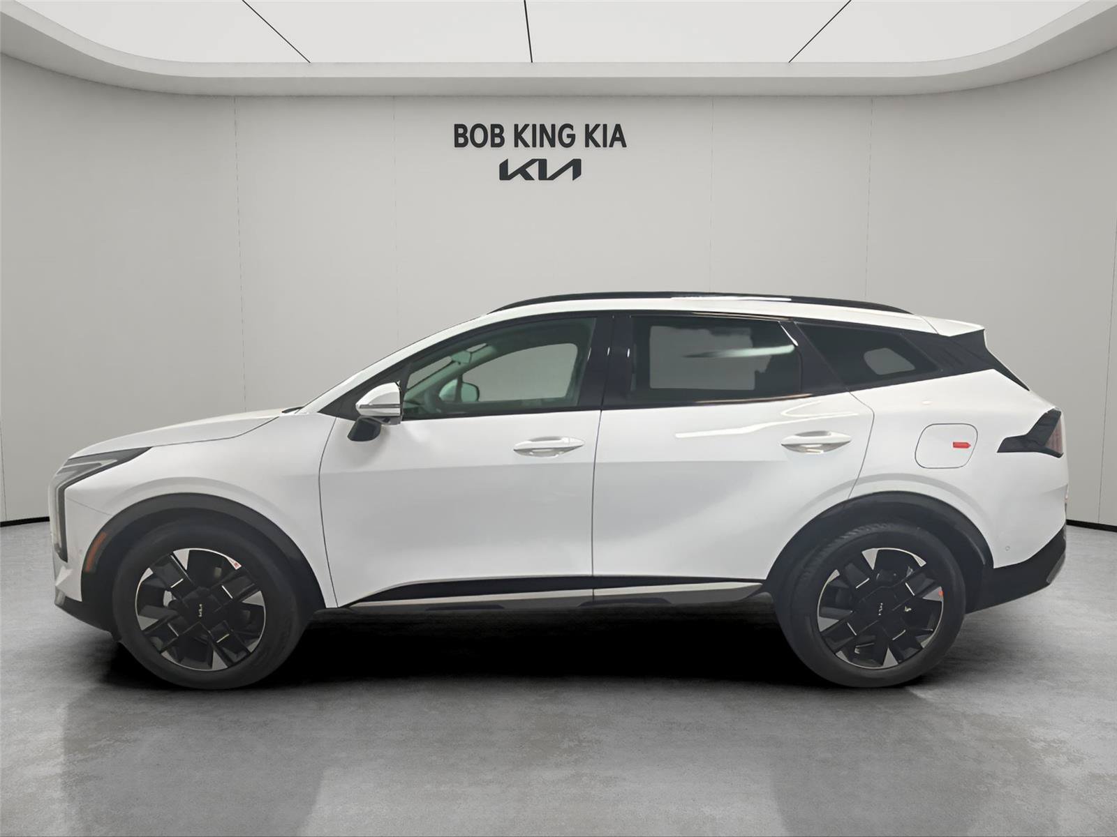 New 2026 Kia Sportage SX FWD image 2