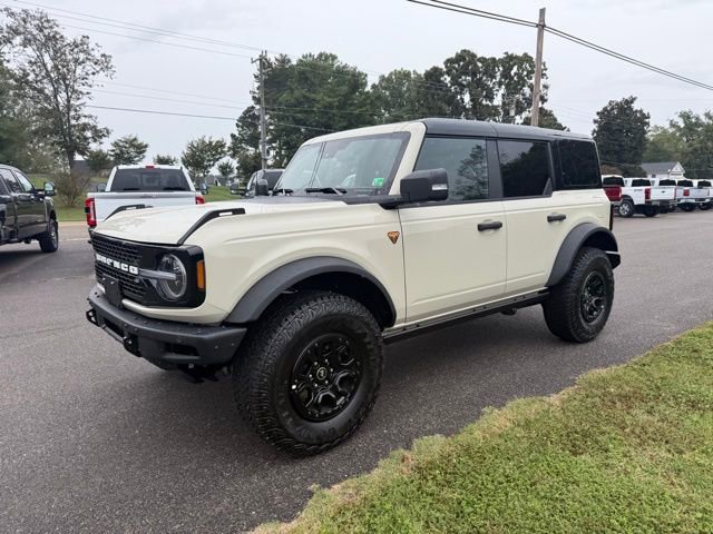 New 2025 Ford Bronco Badlands image 10