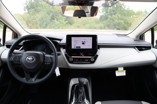 New 2026 Toyota Corolla LE FWD image 27