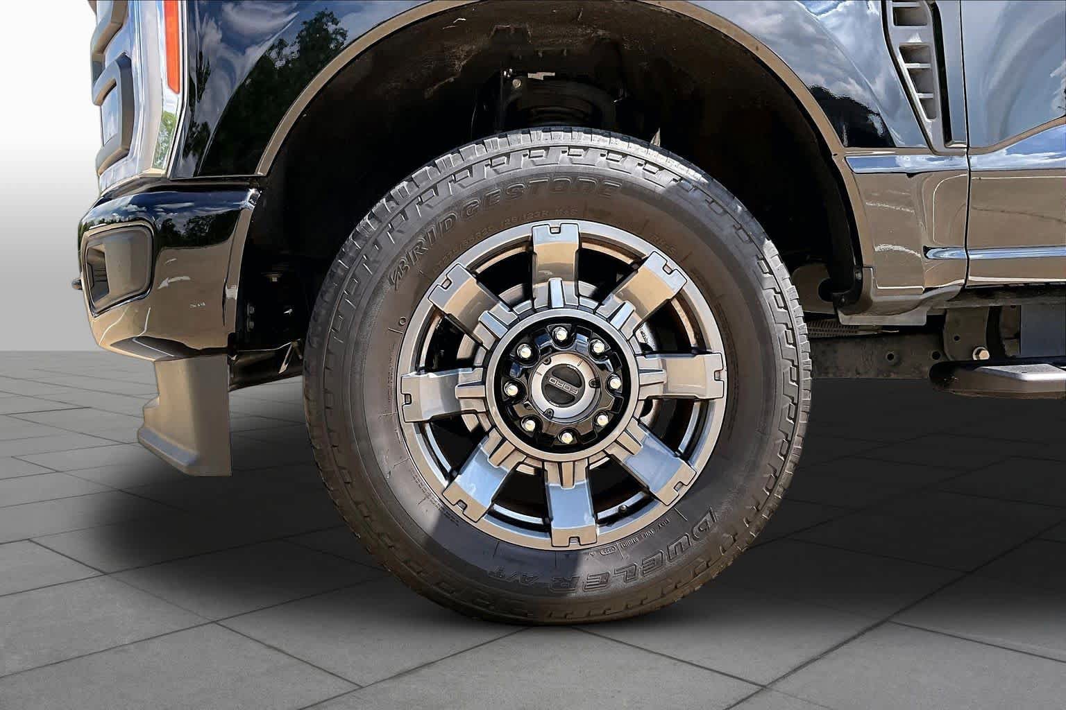 Used 2023 Ford F250 XL w/ STX Appearance Package AWD/4WD image 11
