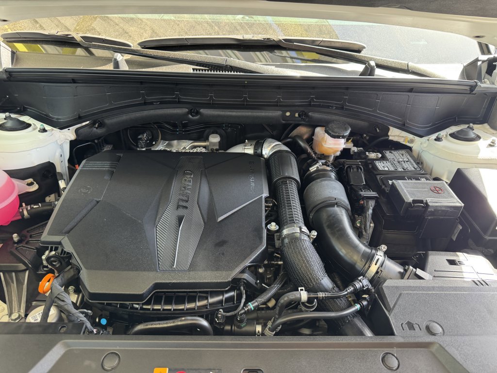 Used 2024 Hyundai Santa Fe Limited image 45