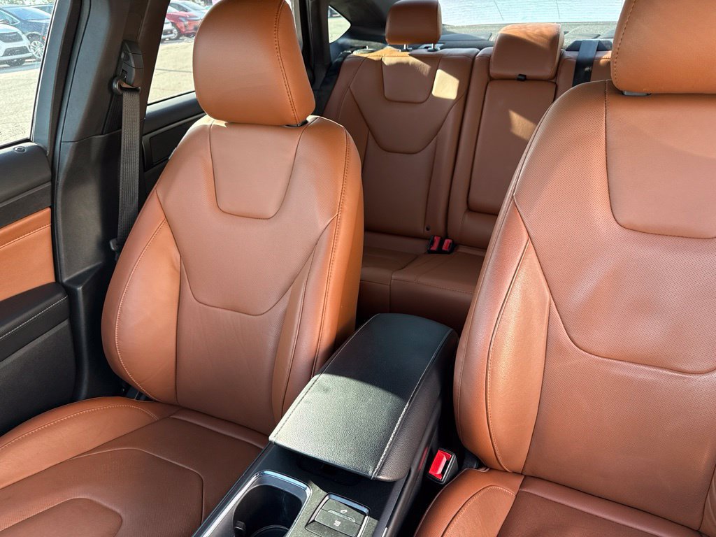 Used 2019 Ford Fusion Titanium FWD image 28