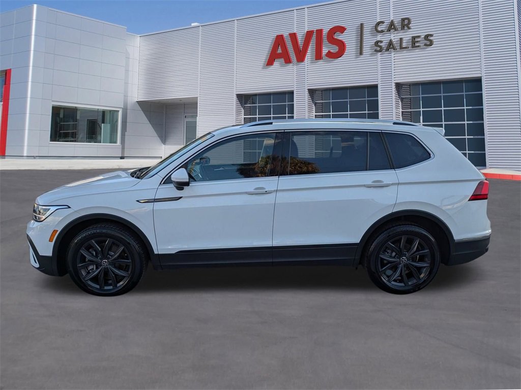 Used 2024 Volkswagen Tiguan SE image 10