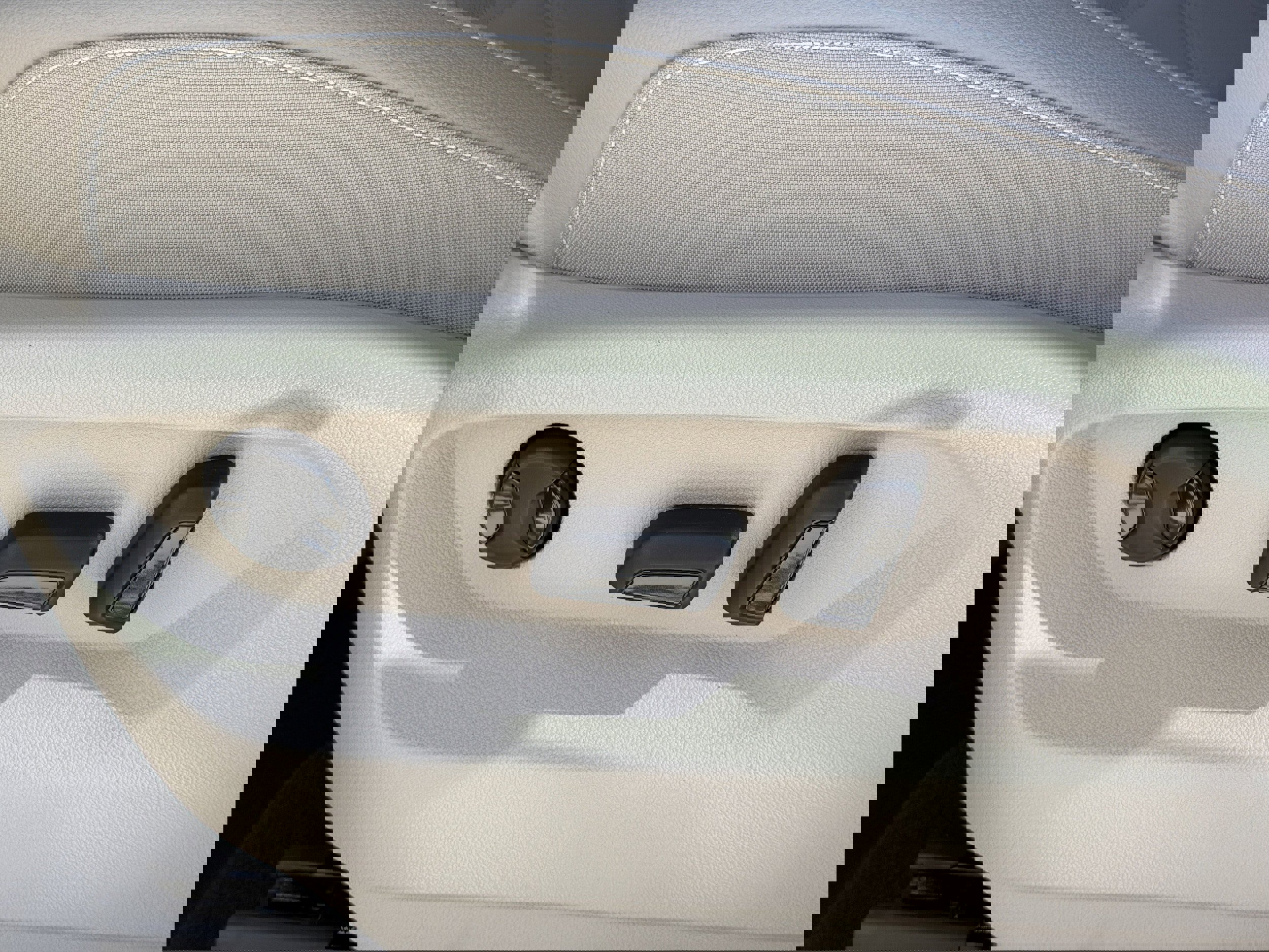 New 2026 Volkswagen Atlas SE image 18