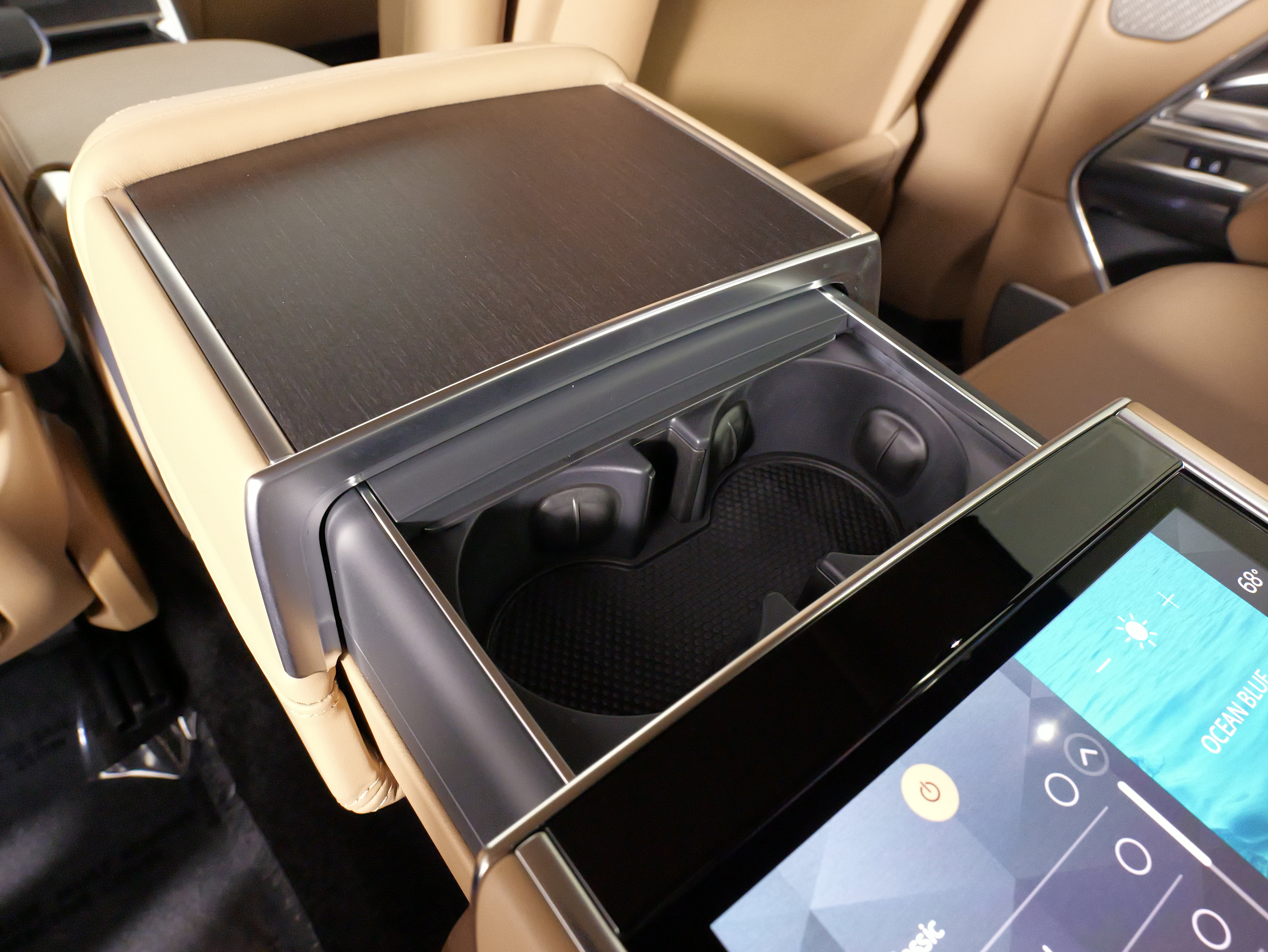 Used 2025 Land Rover Range Rover Autobiography image 44