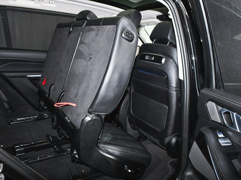 Used 2024 BMW X7 xDrive40i image 78