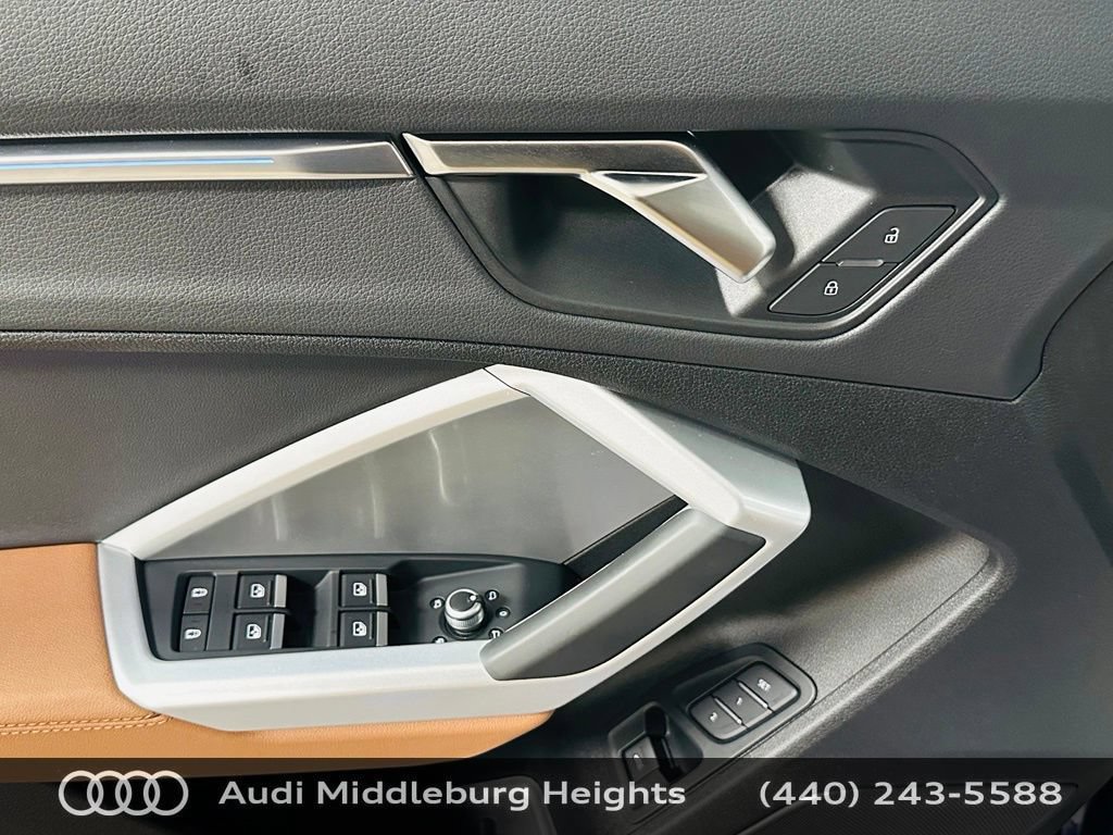 Certified 2025 Audi Q3 2.0T Premium Plus w/ Premium Plus Package AWD/4WD image 27