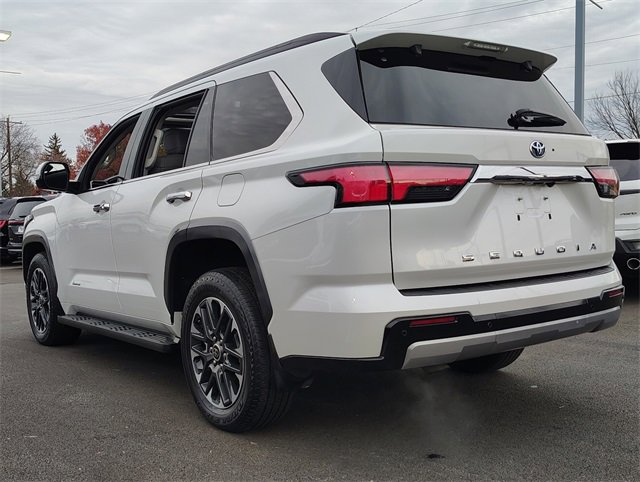 Used 2023 Toyota Sequoia Limited image 8