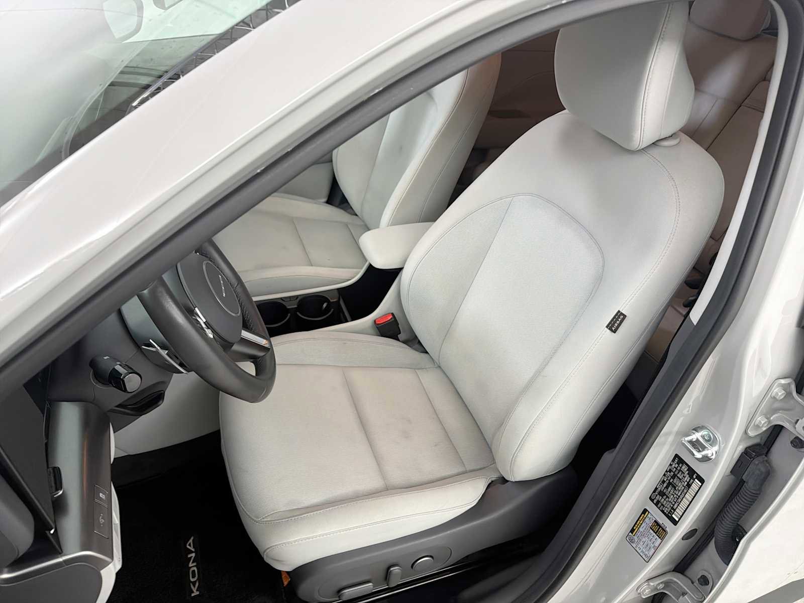 Used 2024 Hyundai Kona SEL FWD image 13