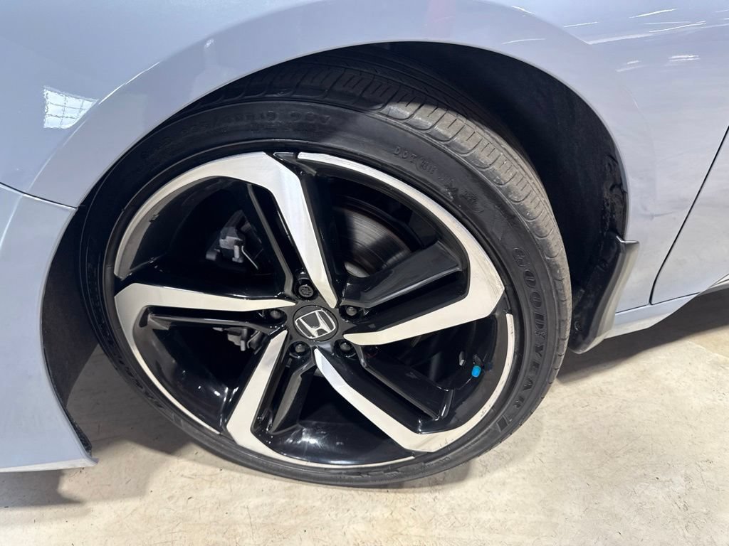 Used 2022 Honda Accord Sport image 2