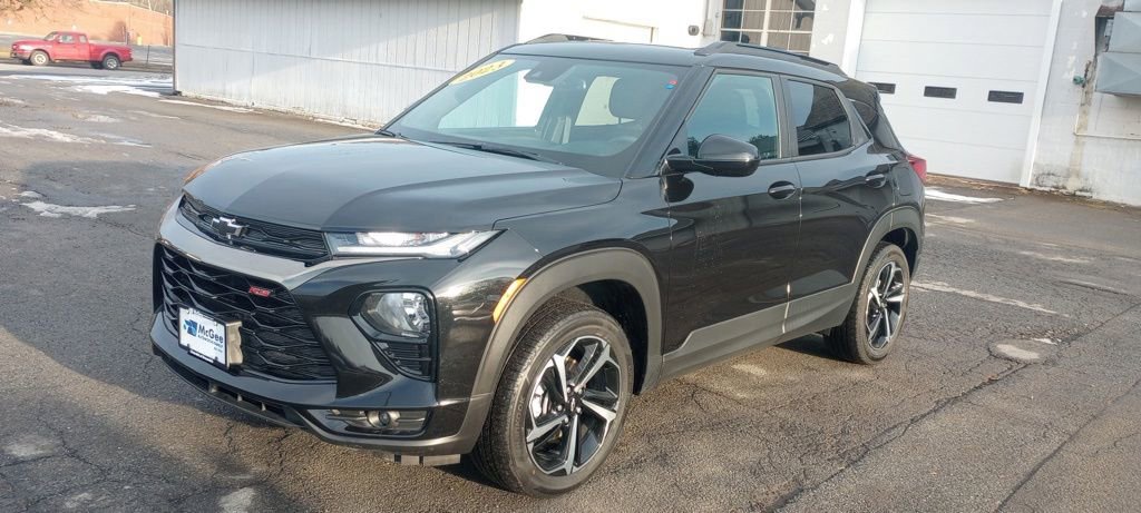 Used 2023 Chevrolet TrailBlazer RS w/ Convenience Package image 3