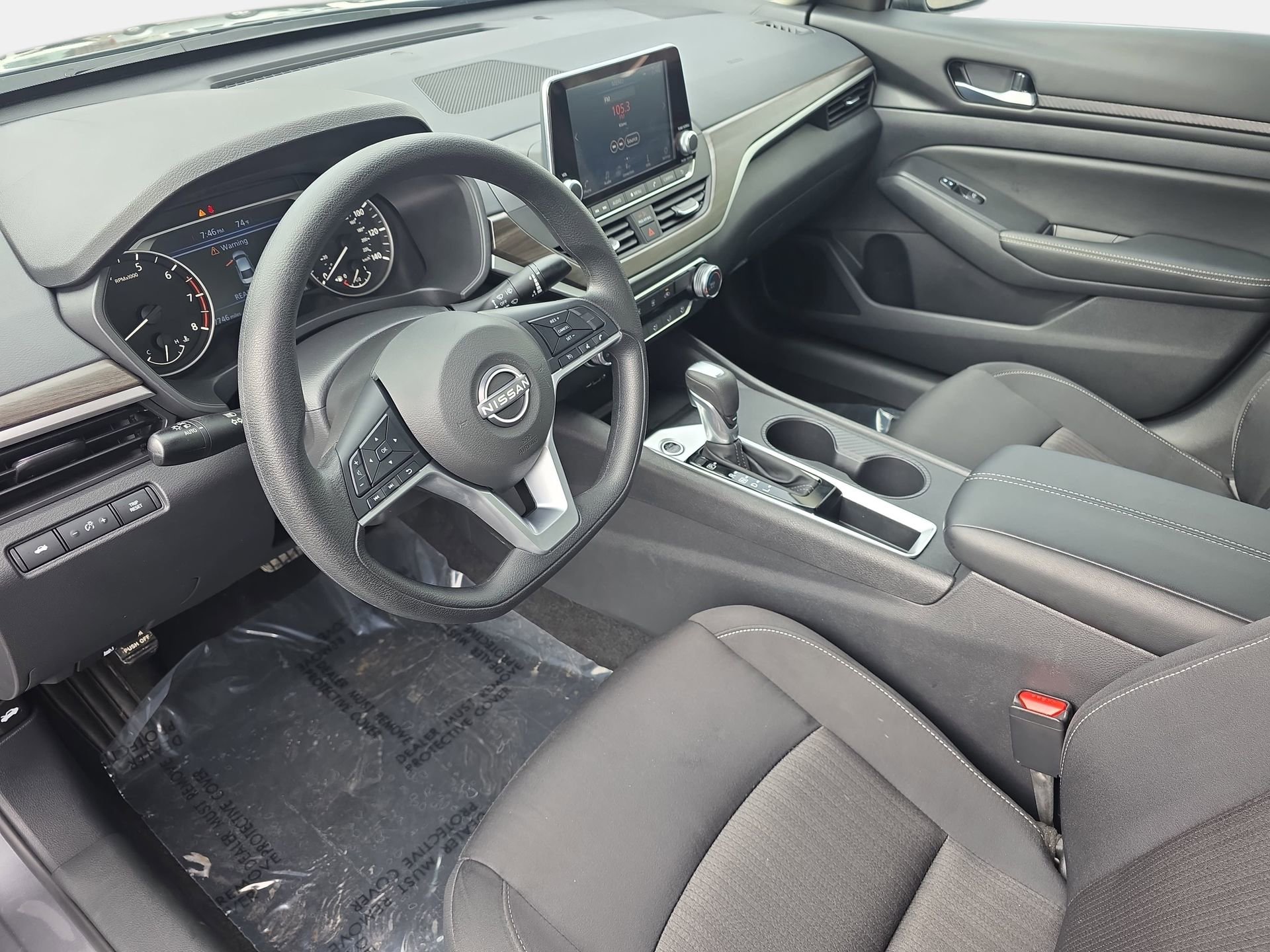 Used 2025 Nissan Altima 2.5 SV image 16