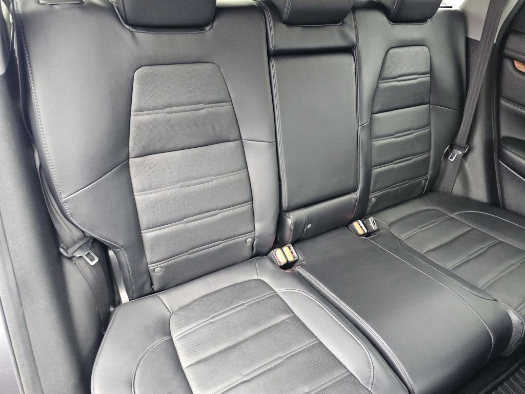 Used 2018 Honda CR-V Touring image 28