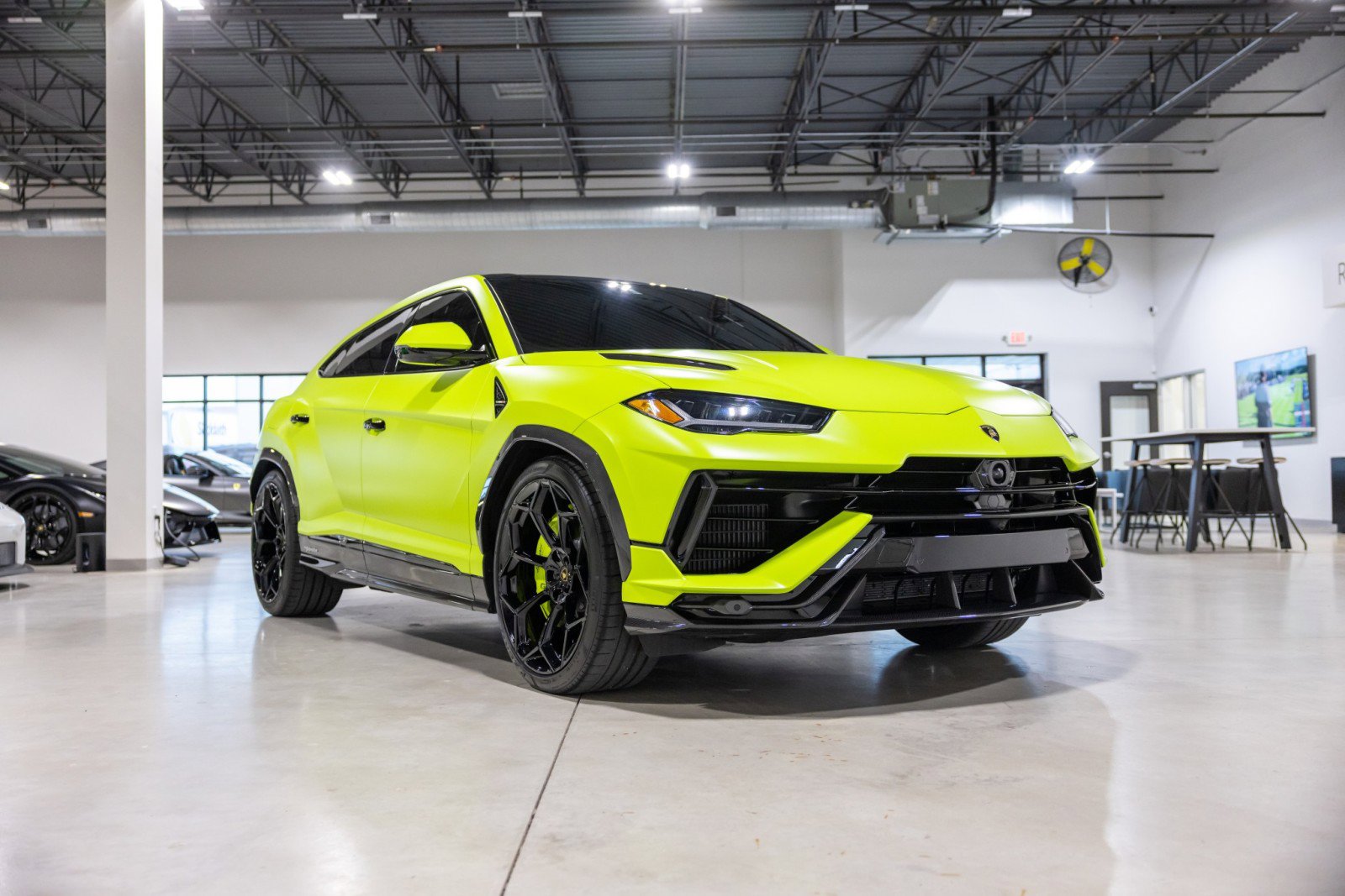 Used 2024 Lamborghini Urus Performante image 3
