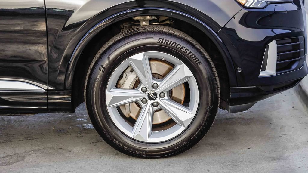 Used 2024 Audi Q7 2.0T Premium Plus AWD/4WD image 11