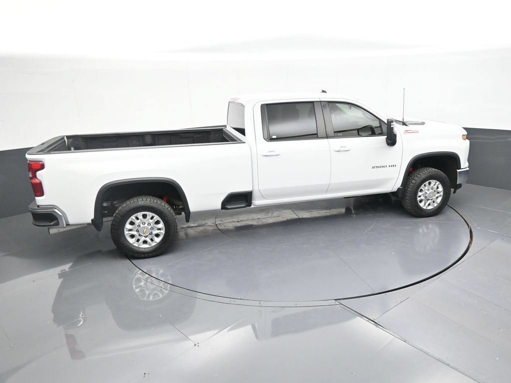 Used 2024 Chevrolet Silverado 2500 LT AWD/4WD image 50
