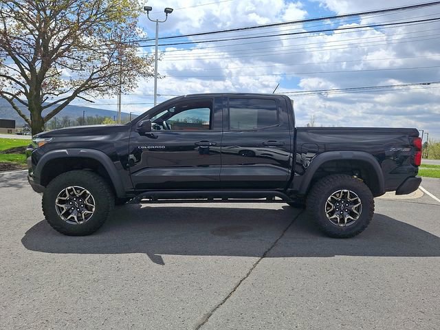 Used 2023 Chevrolet Colorado ZR2 w/ ZR2 Convenience Package III AWD/4WD image 7