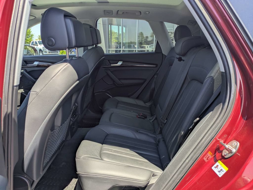 Used 2018 Audi Q5 2.0T Premium Plus w/ Premium Plus Package AWD/4WD image 16