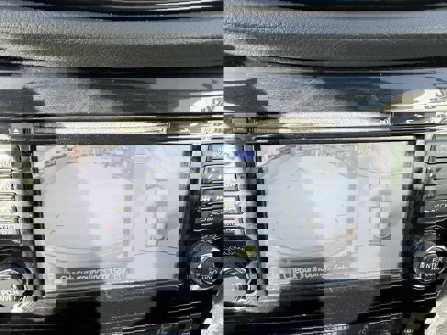 Certified 2017 Nissan Rogue SV w/ SV Premium Package image 11