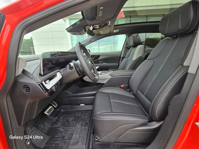 New 2025 Cadillac Optiq Sport 1 w/ LPO, Floor Liner Package AWD/4WD image 10