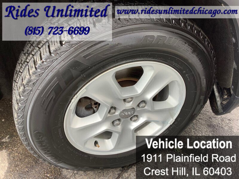Used 2015 Jeep Grand Cherokee Laredo w/ Quick Order Package 23E AWD/4WD image 37