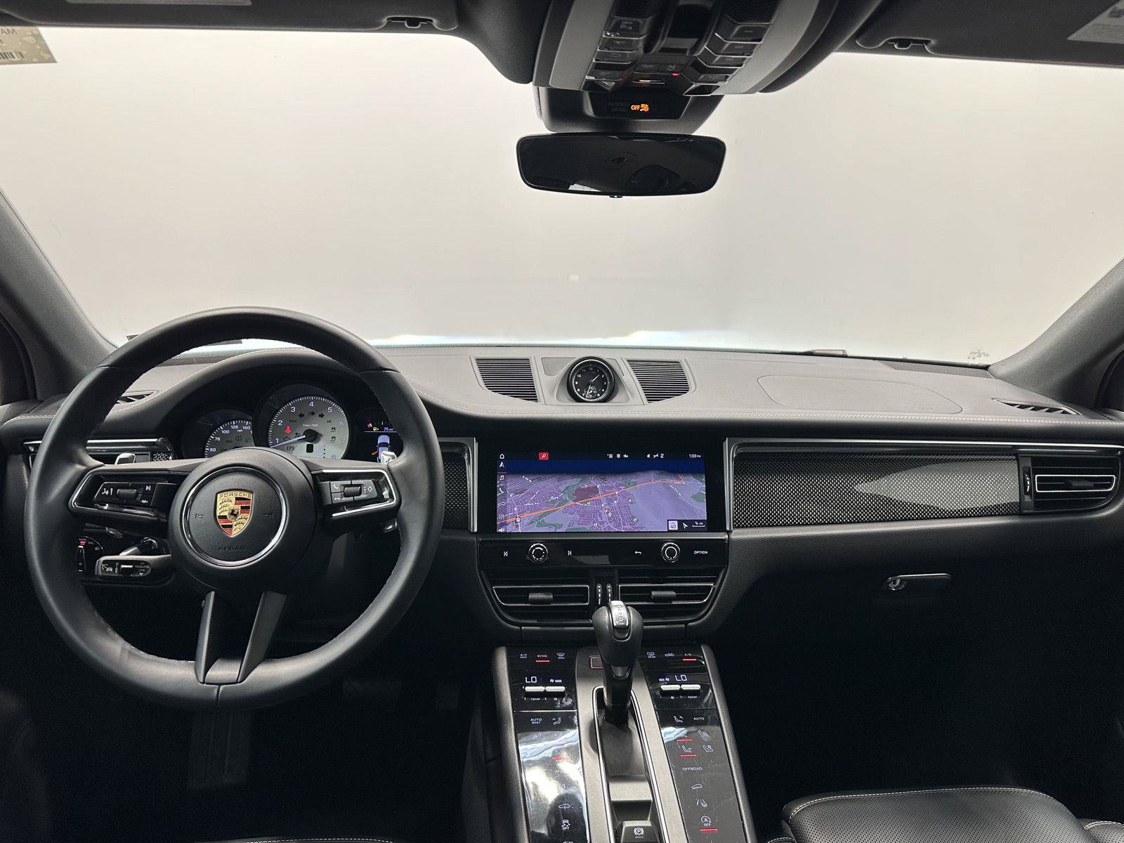 Used 2024 Porsche Macan S AWD/4WD image 23