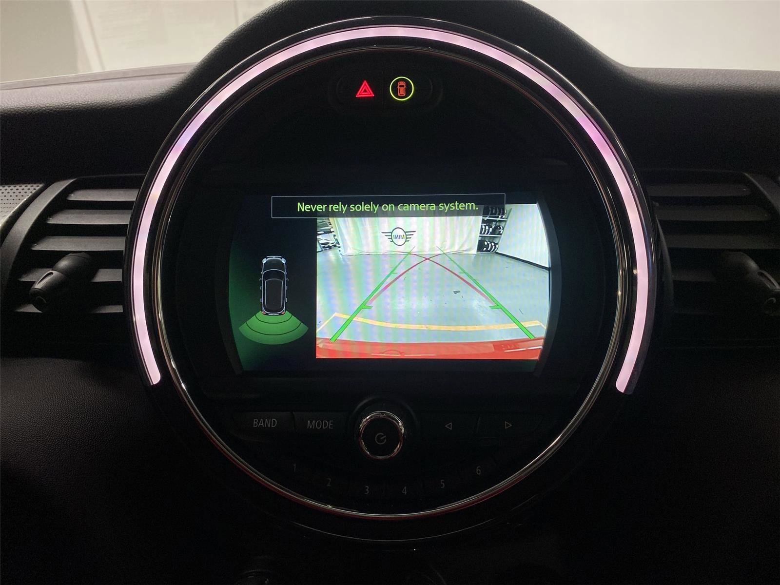 Used 2020 MINI Cooper 4-Door Hardtop FWD image 27