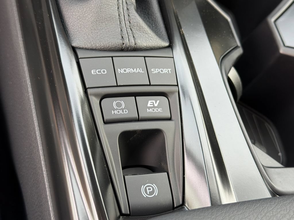 New 2026 Toyota Camry LE FWD image 28